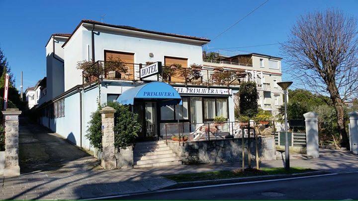 Hotel Primavera デセンツァーノ・デル・ガルダ エクステリア 写真